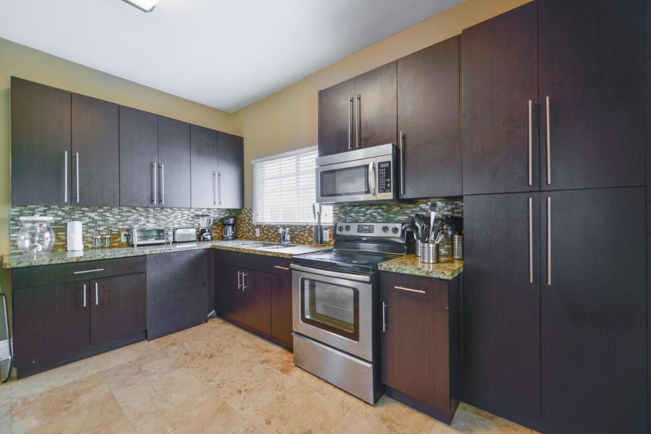 5 Bedrooms -15 Min From The @design District Casa de férias