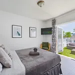 5 Bedrooms -15 Min From The Beach @Design District