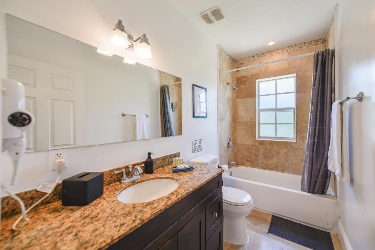 5 Bedrooms -15 Min From The @design District Сasa de vacaciones Miami