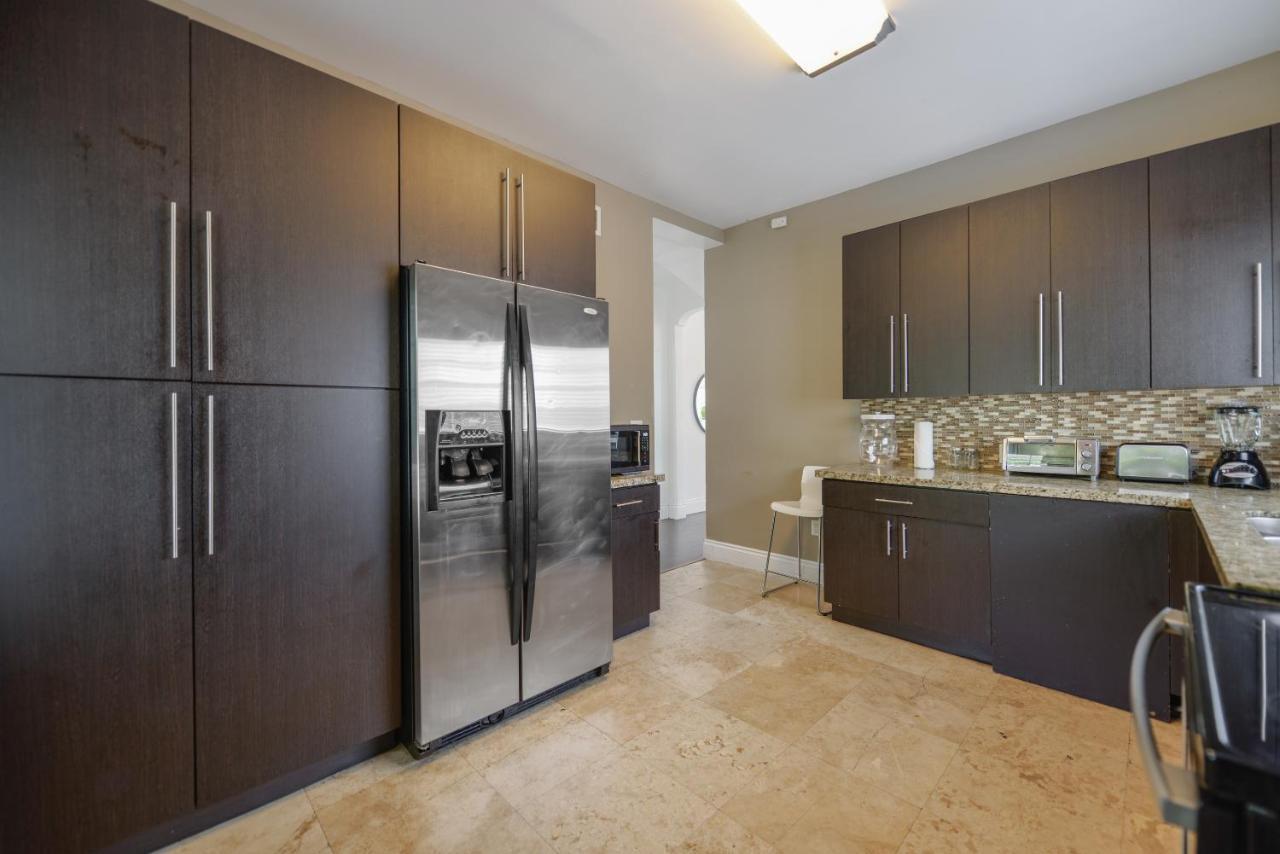 5 Bedrooms -15 Min From The @design District Сasa de vacaciones Miami